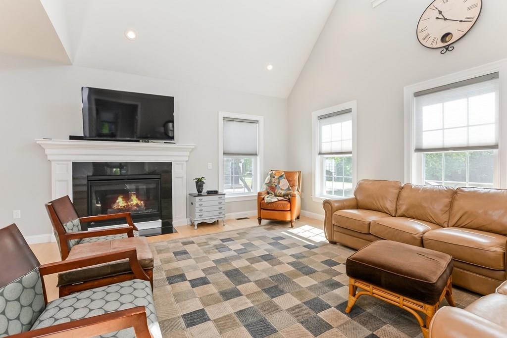9 Hillcrest Road Kingston, MA 02364 - Photo 11 of 38 Gallery Image 11