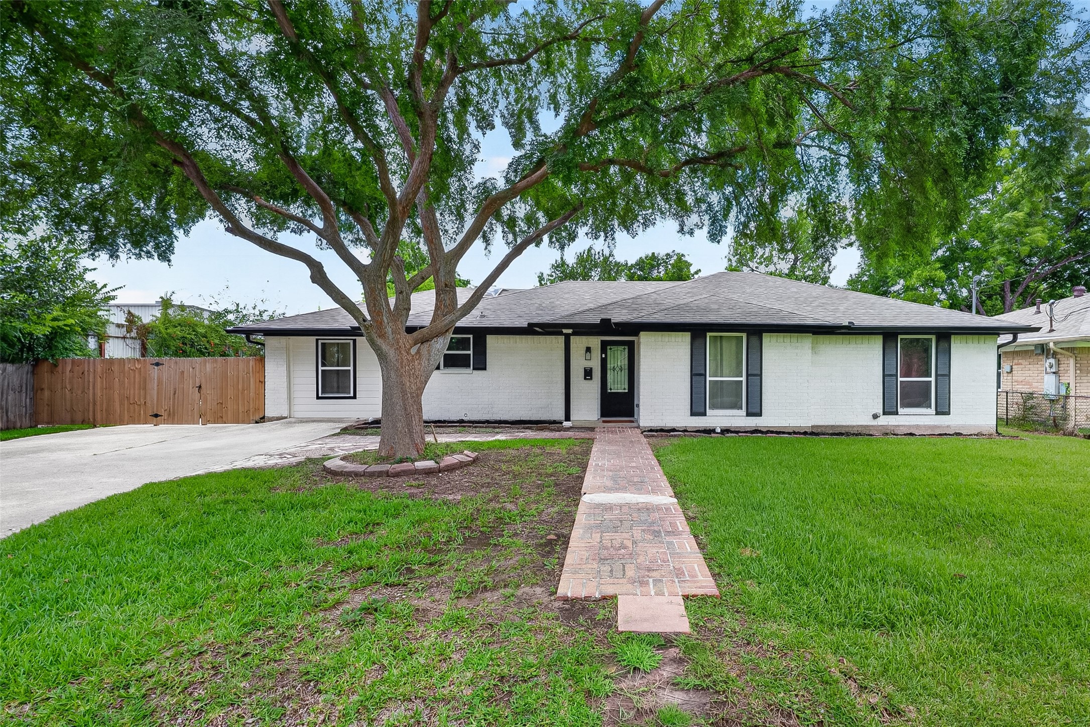 1206 Riggs Road Houston, TX 77022 - Photo 1 of 50
