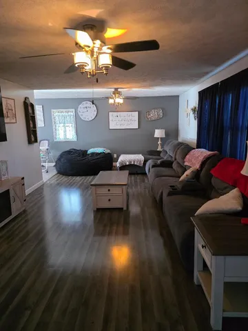 $310,000 | 600 West Ford Street, Energy, IL 62933