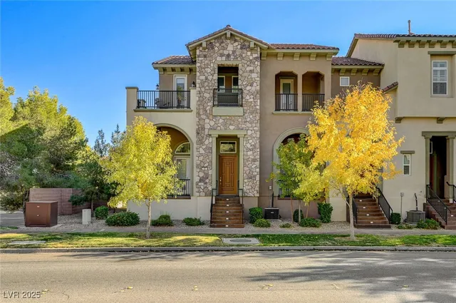 $585,000 | 53 Via Di Vita, Henderson, NV 89011
