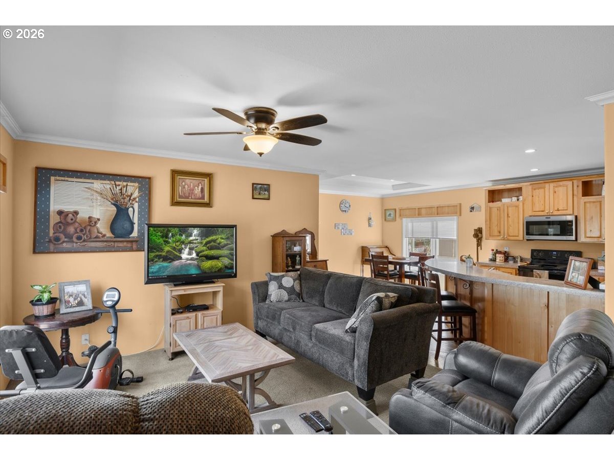316 Southeast Wells Road Oakland, OR 97462 - Photo 5 of 22