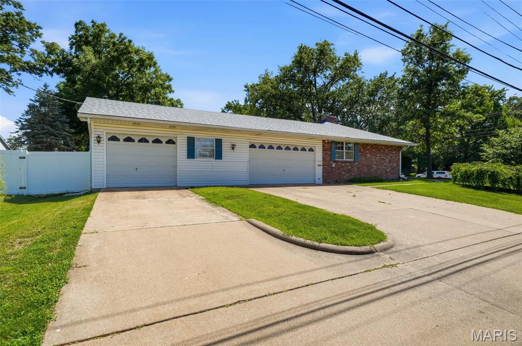 8700 South Laclede Station Road St. Louis, MO 63123 - Photo 4 of 60
