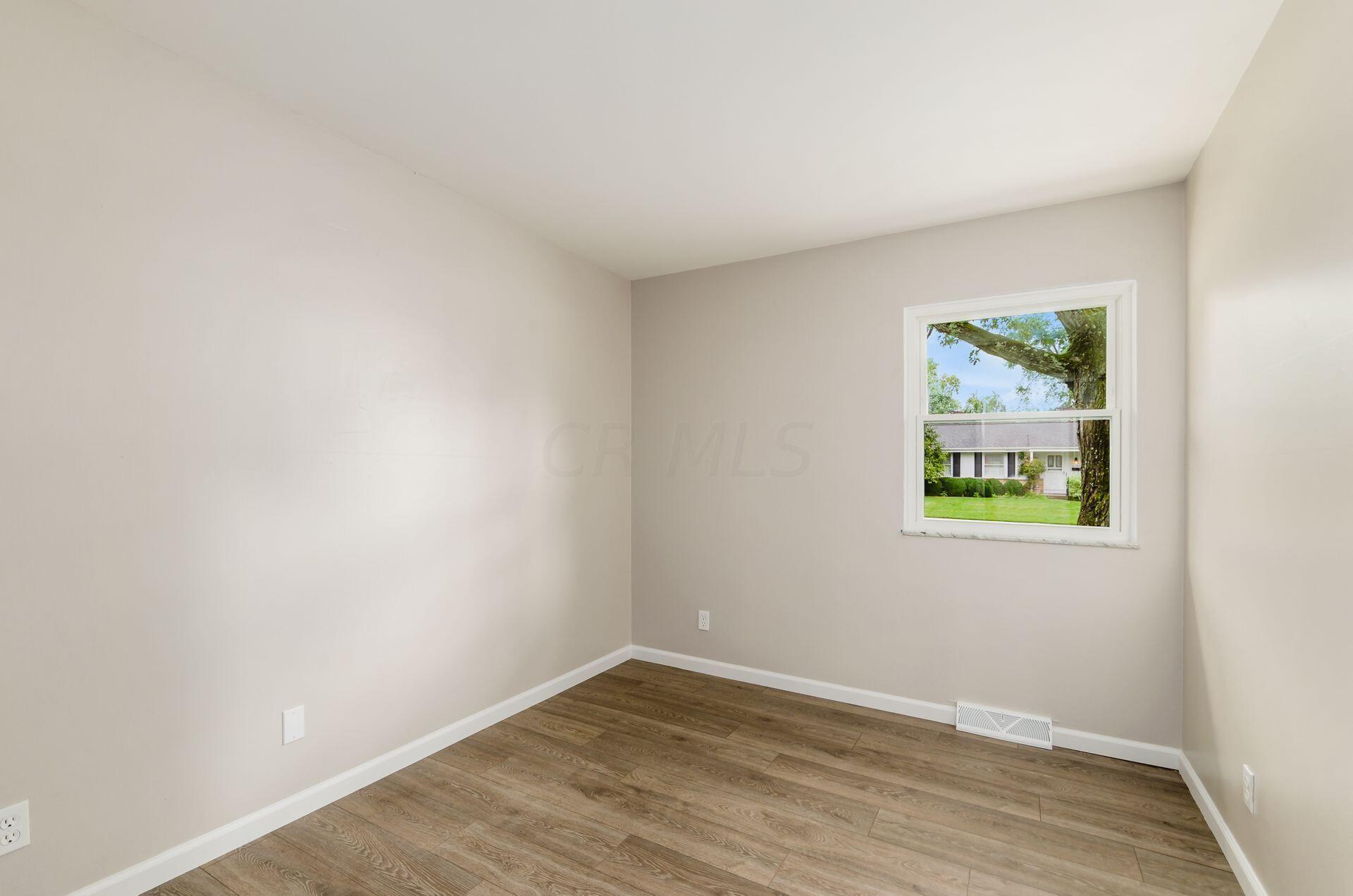 6107 Endicott Road Columbus, OH 43229 - Photo 19 of 36 Gallery Image 19