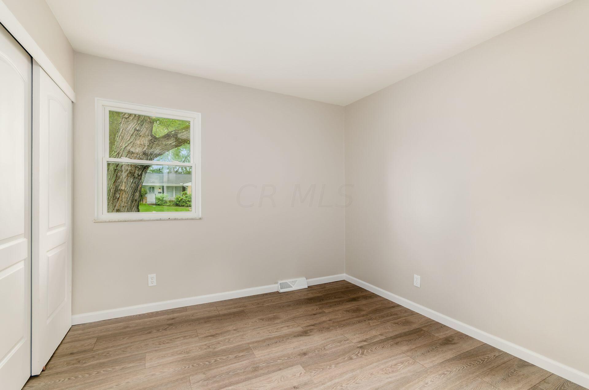 6107 Endicott Road Columbus, OH 43229 - Photo 22 of 36 Gallery Image 22