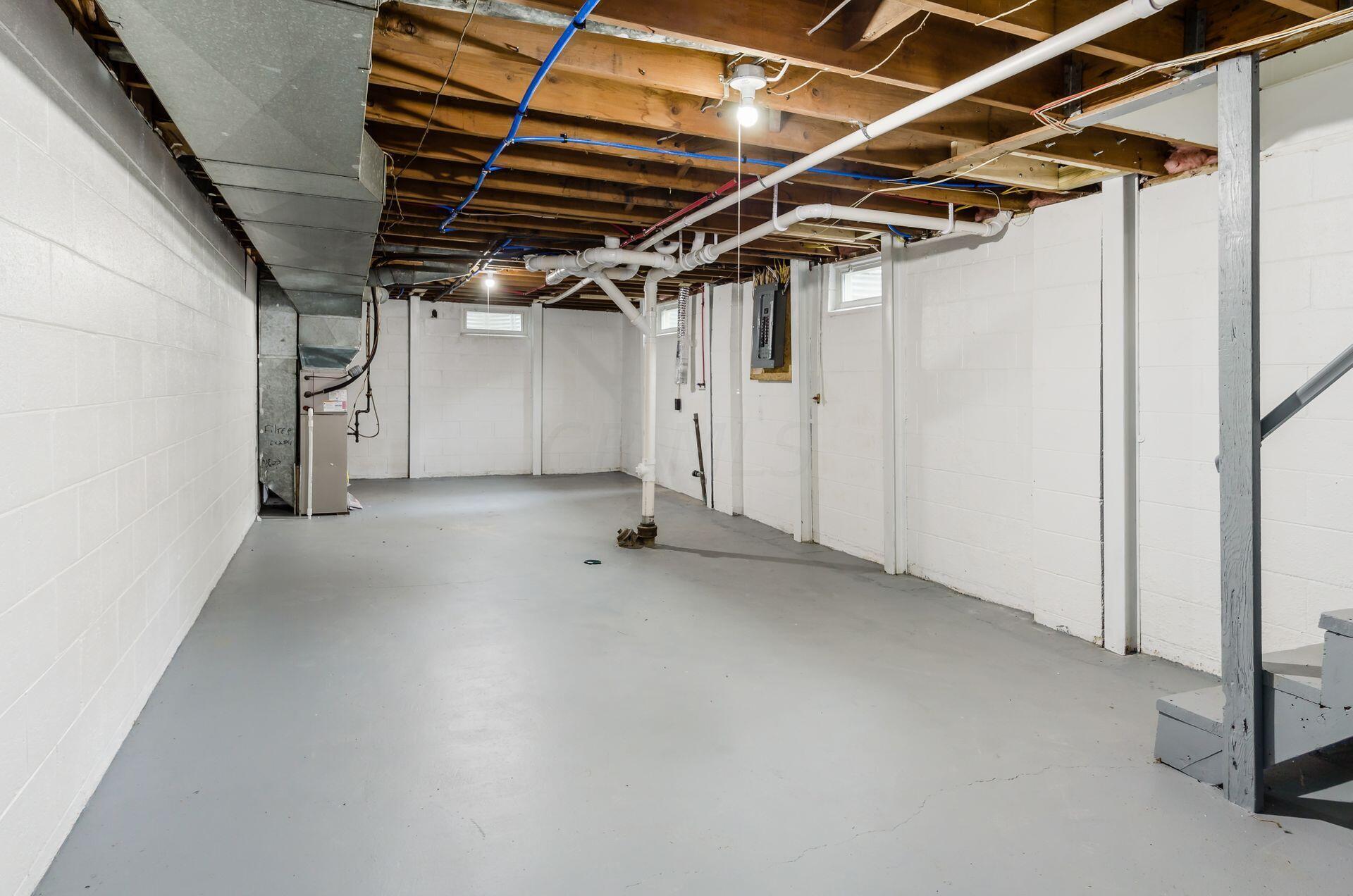 6107 Endicott Road Columbus, OH 43229 - Photo 35 of 36 Gallery Image 35