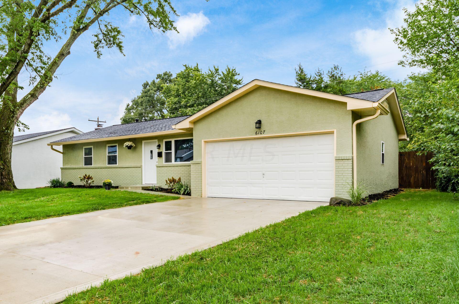 6107 Endicott Road Columbus, OH 43229 - Photo 4 of 36 Gallery Image 4