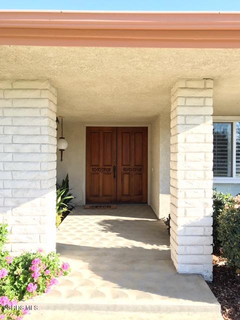 1088 Warwick Avenue Thousand Oaks, CA 91360 - Photo 2 of 11 a view of backyard with potted plant