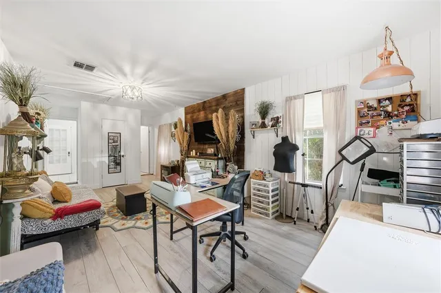 $379,000 | 109 East Moonlight Drive, Robinson, TX 76706