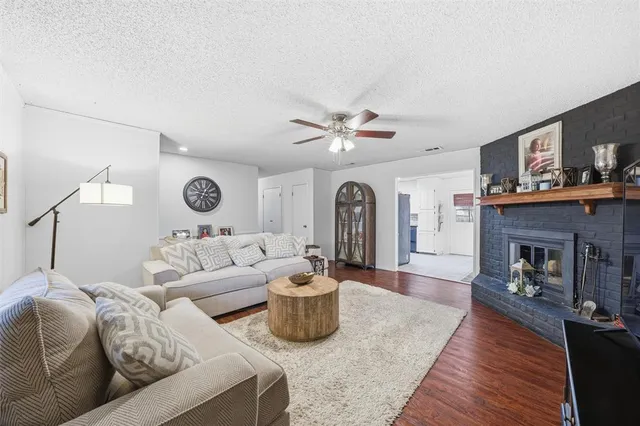 $379,000 | 109 East Moonlight Drive, Robinson, TX 76706