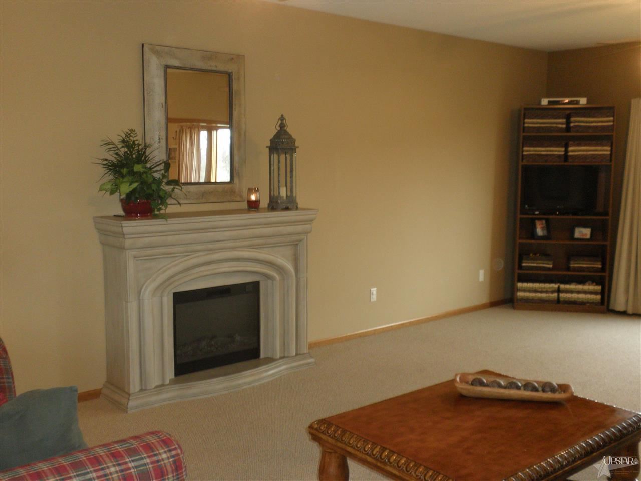 12412 Kress Road Roanoke, IN 46783 - Photo 16 of 28 Gallery Image 16