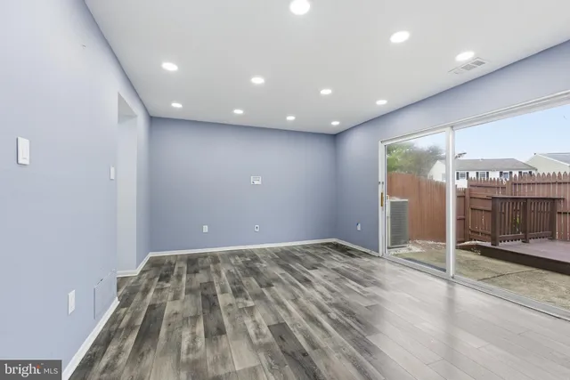 $2,095 | 6433 Lamplighter Ridge, Glen Burnie, MD 21061