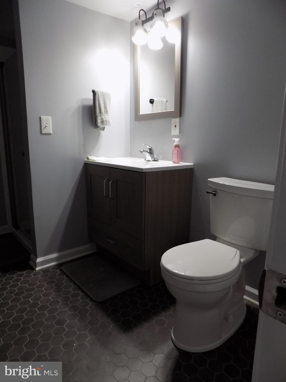 2431 Woodcroft Road Baltimore, MD 21234 - Photo 12 of 18 Primary Bath