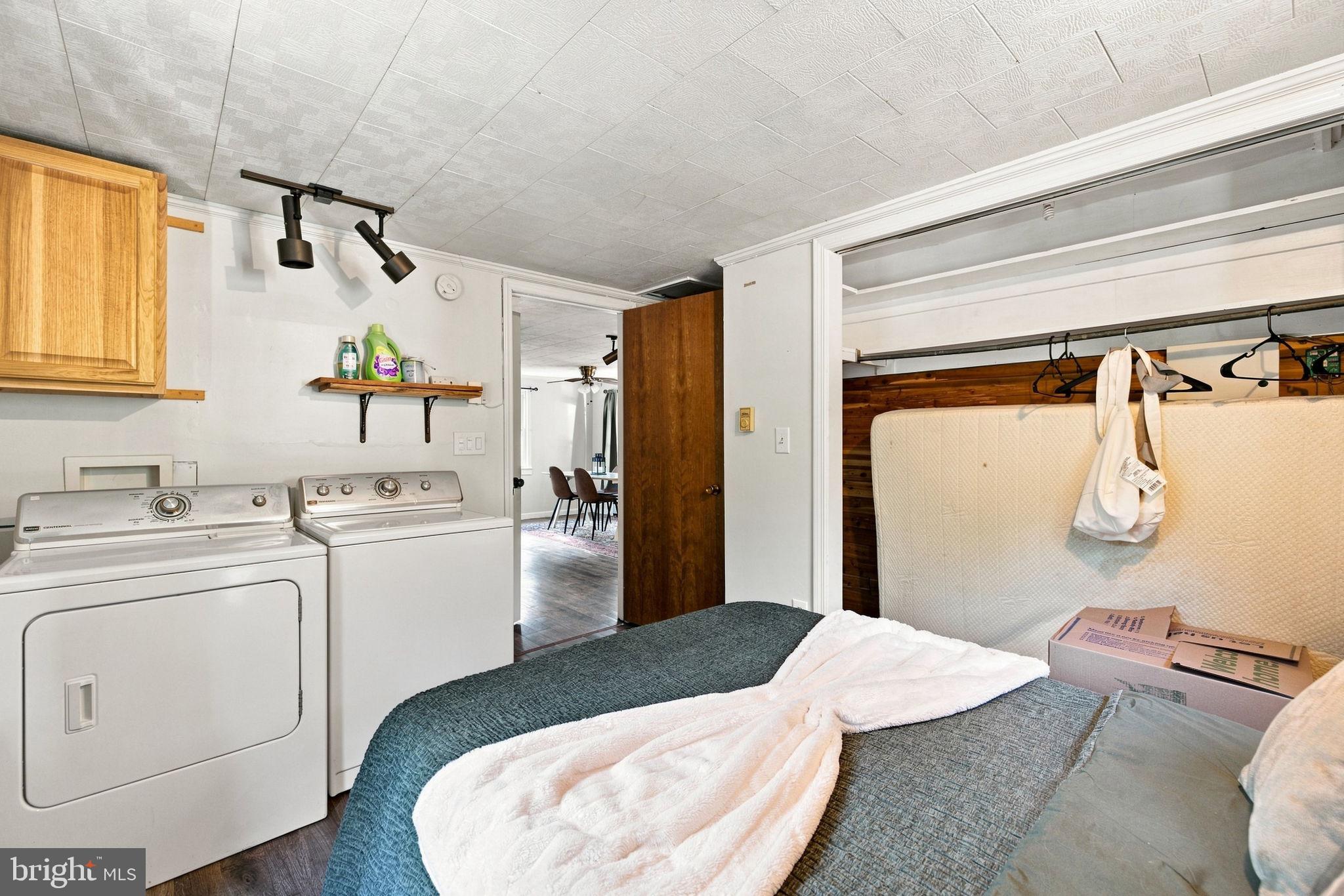 1454 Pin Oak Road Paw Paw, WV 25434 - Photo 34 of 60 Gallery Image 34