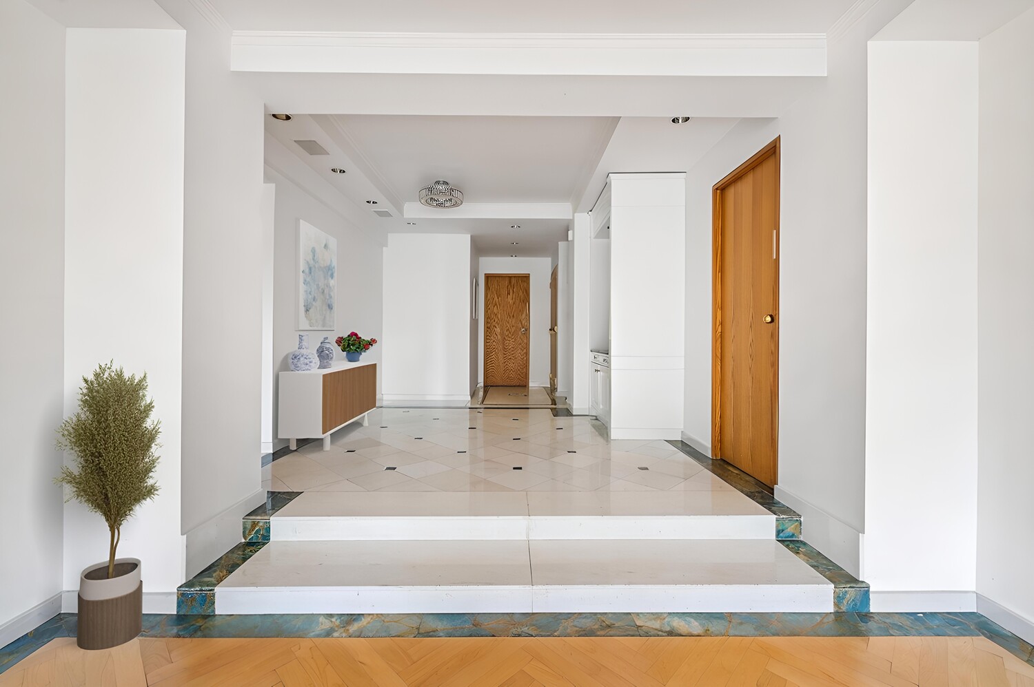 120 Central Park South, Unit 6AB Manhattan, NY 10019 - Photo 3 of 10 a view of living room