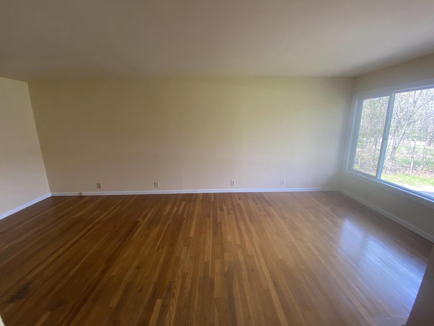 11270 Bell Road Lemont, IL 60439 - Photo 10 of 23 a view of an empty room and window
