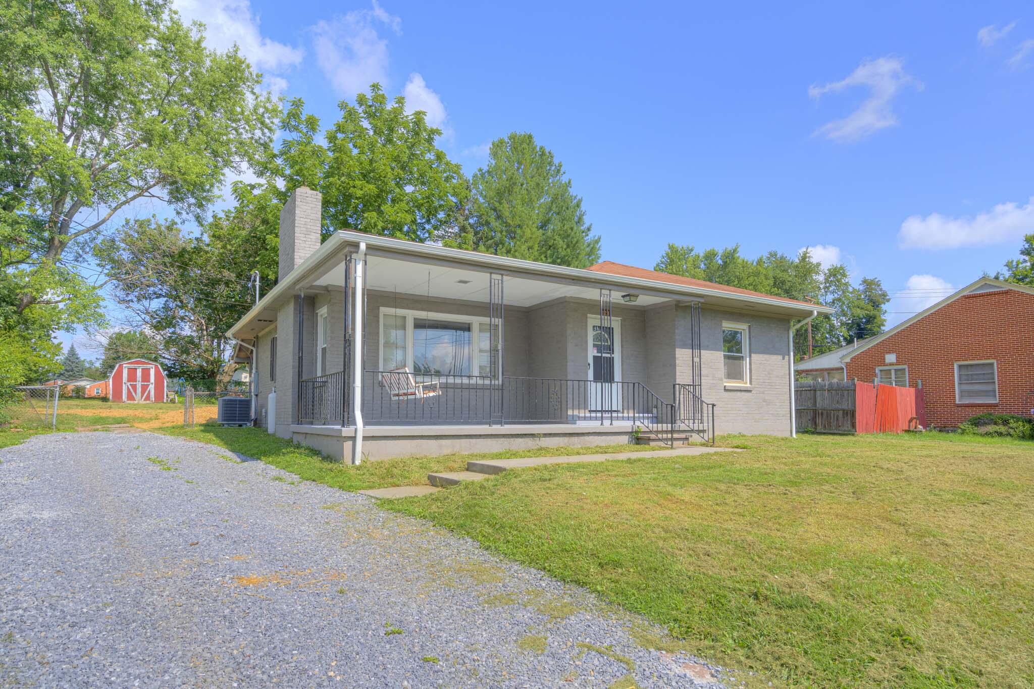 1241 Peppers Ferry Road Pulaski, VA 24301 - Photo 3 of 28 1241_Peppers_Ferry_Web-3