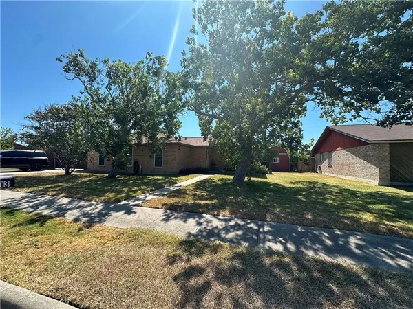 $2,100 | 1603 Cheyenne Drive, Portland, TX 78374