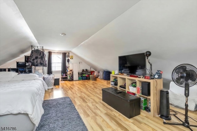 2849 Verona Avenue Linden, NJ 07036 - Photo 20 of 33