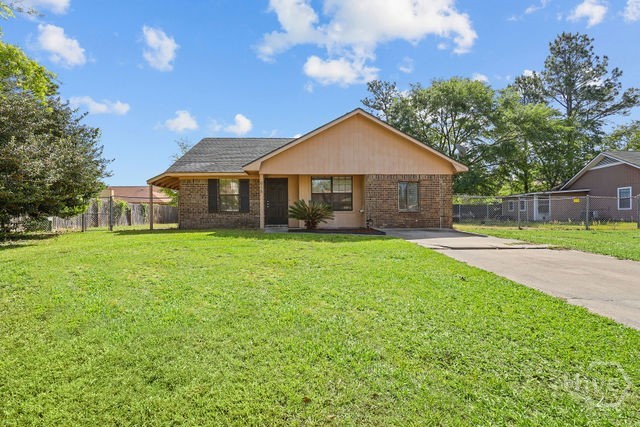 618 Scott Street Hinesville, GA 31313 - Photo 2 of 24