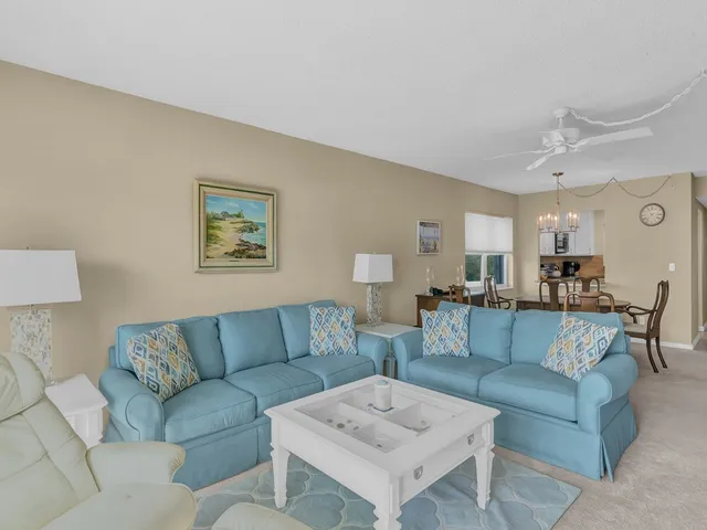 $2,500 | 4049 Ocean Drive, Unit 201, Vero Beach, FL 32963