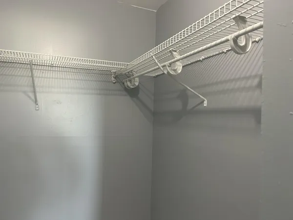 $1,350 | 729 Lori Drive, Unit 101, Palm Springs, FL 33461