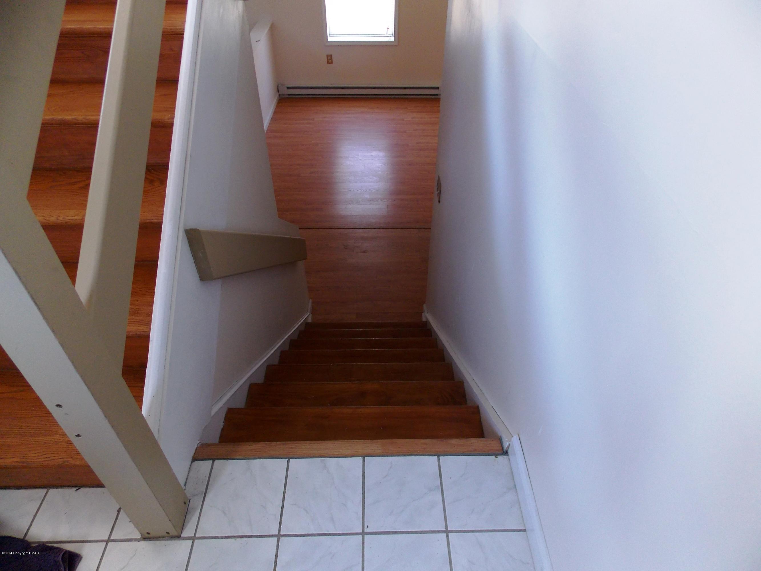 26 Lily Road East Stroudsburg, PA 18302 - Photo 39 of 48 a view of entryway
