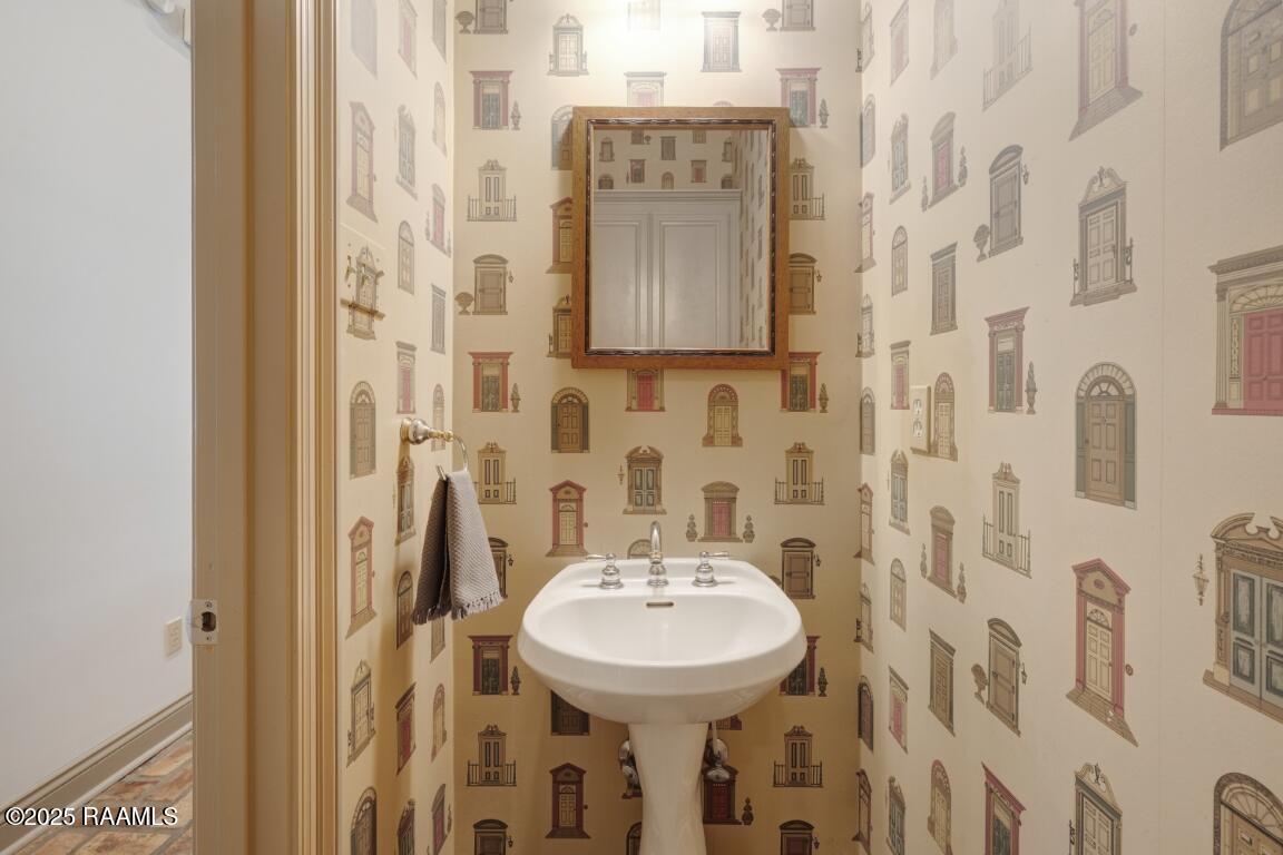 408 Silverstone Road Lafayette, LA 70508 - Photo 13 of 28 408 Silverstone-13