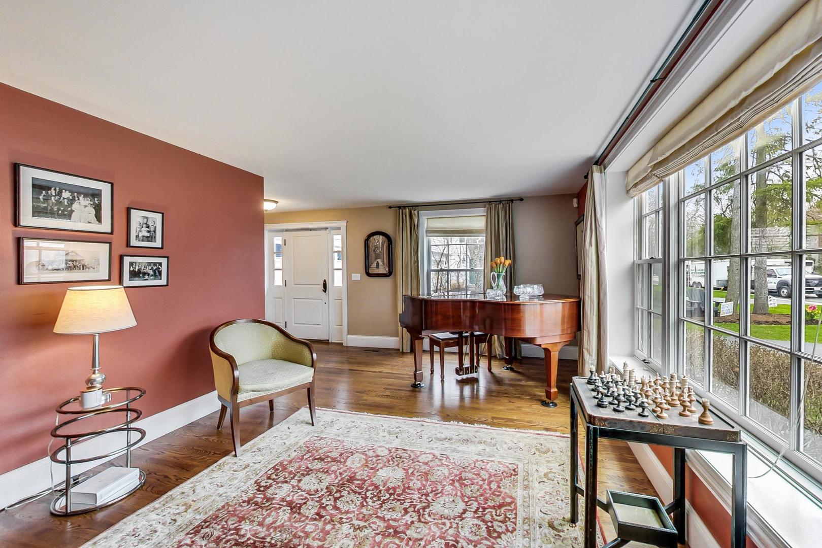 615 Windsor Road Glenview, IL 60025 - Photo 4 of 51 a living room with furniture and a table