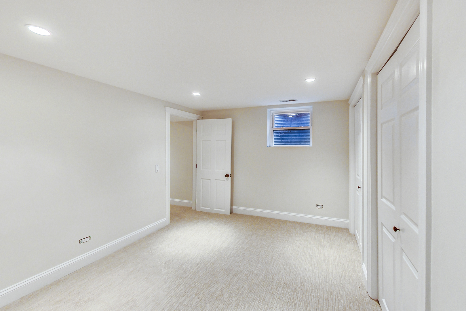 615 Windsor Road Glenview, IL 60025 - Photo 44 of 51 a view of an empty room