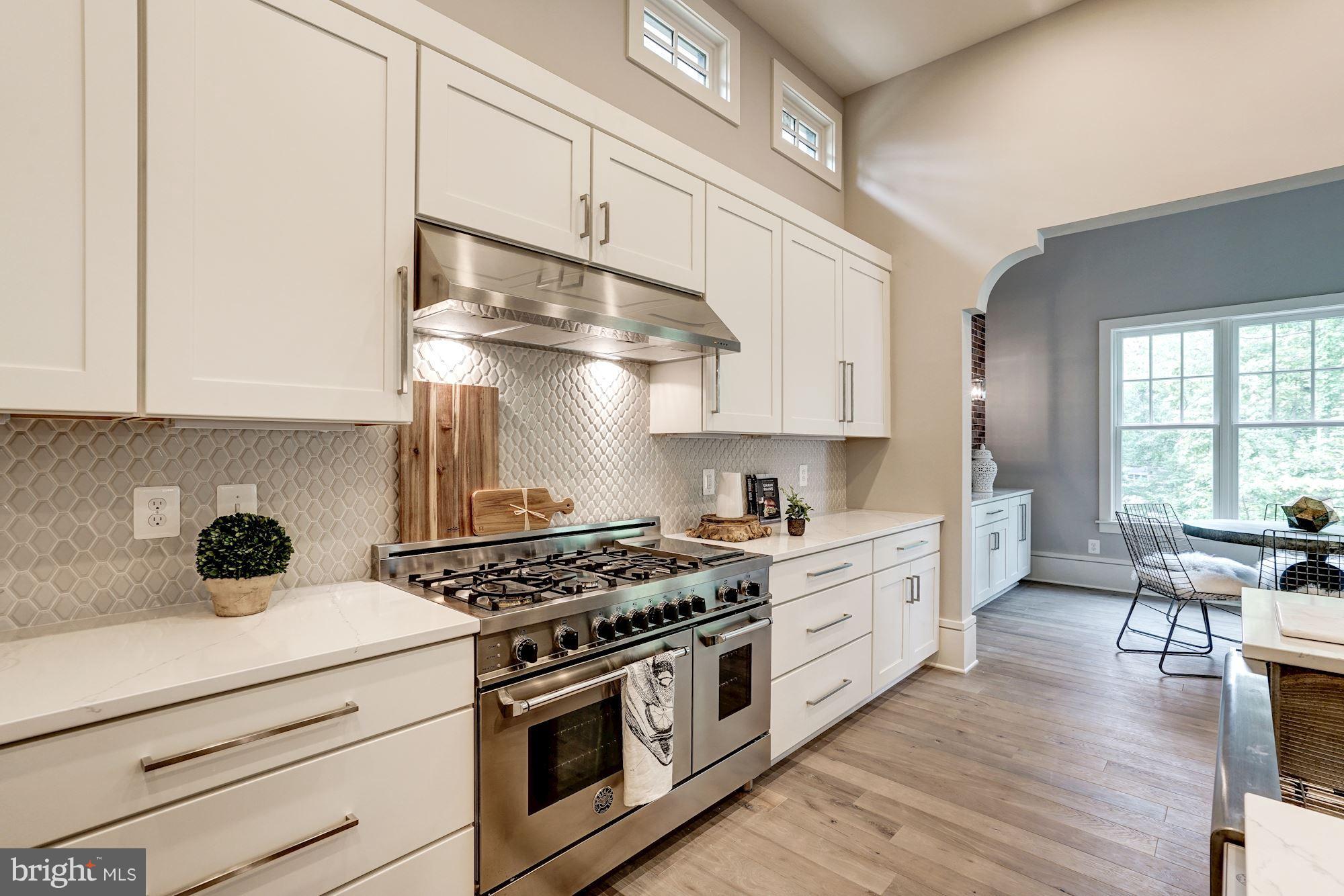 6166 Cobbs Road Alexandria, VA 22310 - Photo 13 of 30 Bertazzoni Chef grade Italian cooking appliances