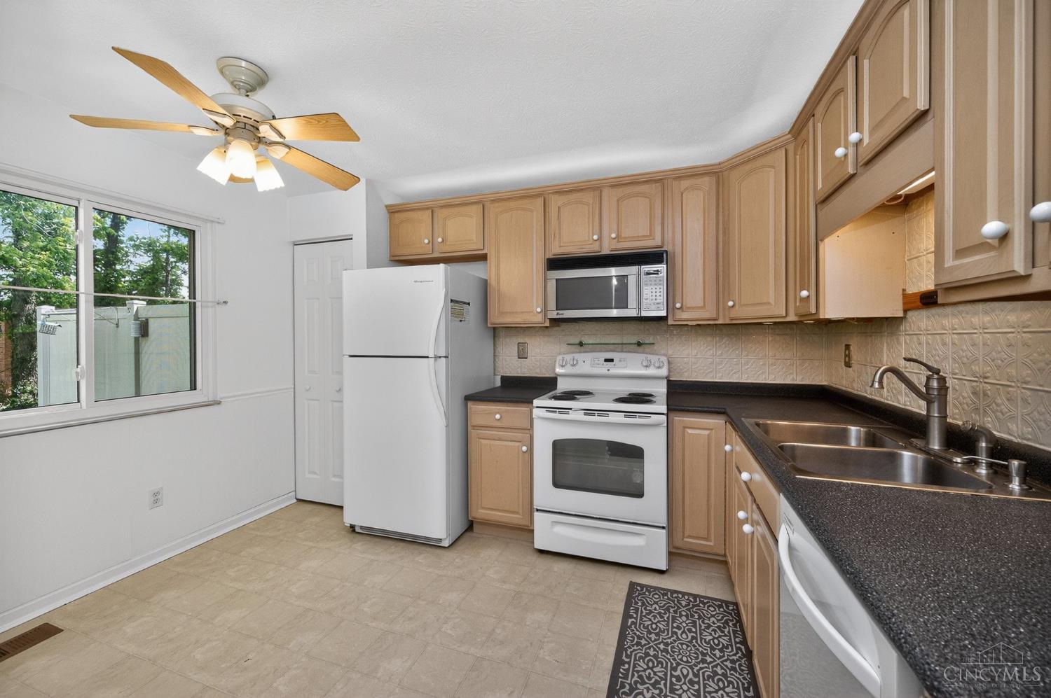 6355 Corbly Road, Unit 4 Cincinnati, OH 45230 - Photo 16 of 43