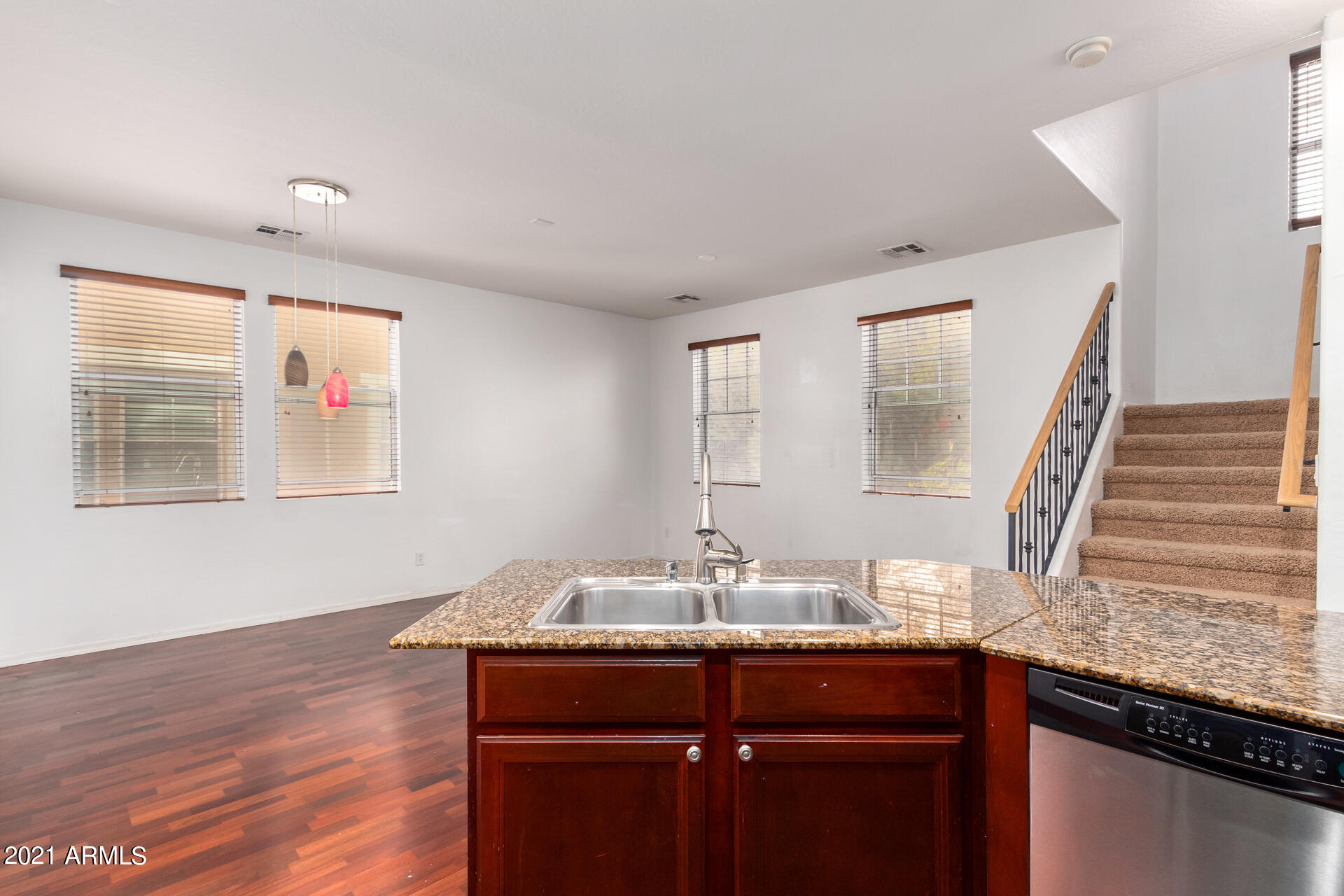 968 West Aspen Way Gilbert, AZ 85233 - Photo 8 of 25 0009-09 Aspen