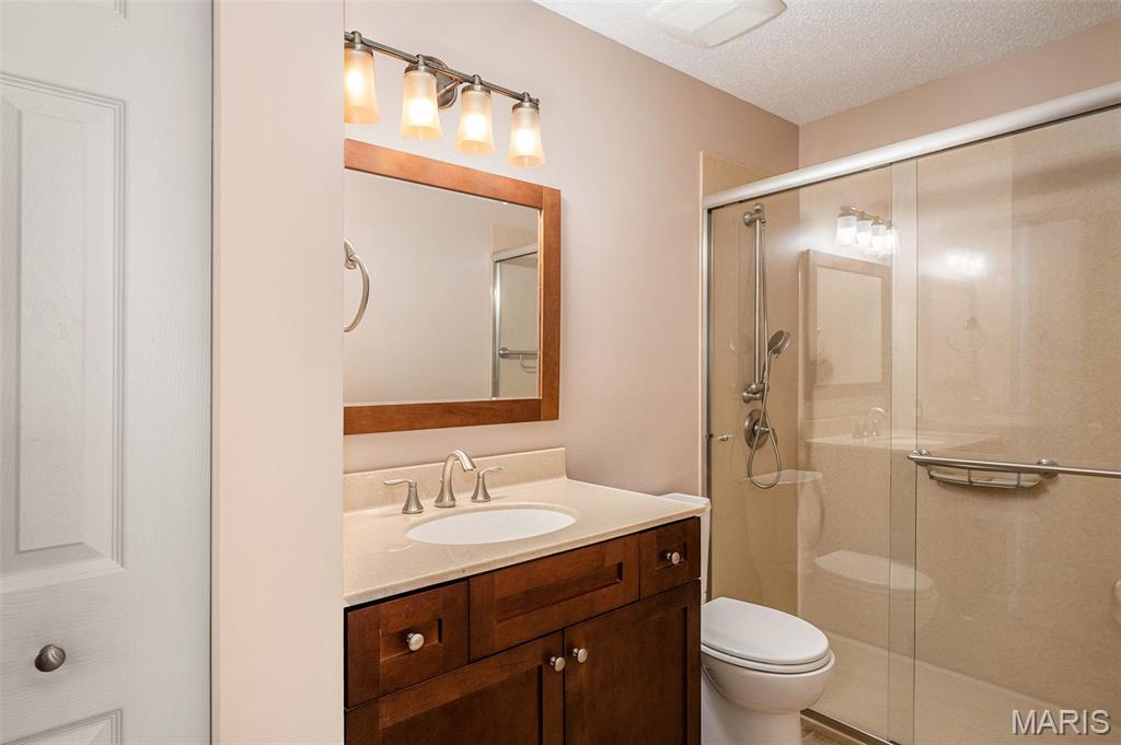 521 Spring Glen Drive Ballwin, MO 63021 - Photo 10 of 17