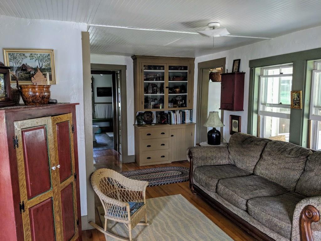 41 Liberty Road Washington, ME 04574 - Photo 10 of 19 Front living area or dining room