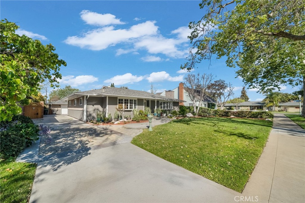 178 North Monterey Road Orange, CA 92866 - Photo 9 of 56