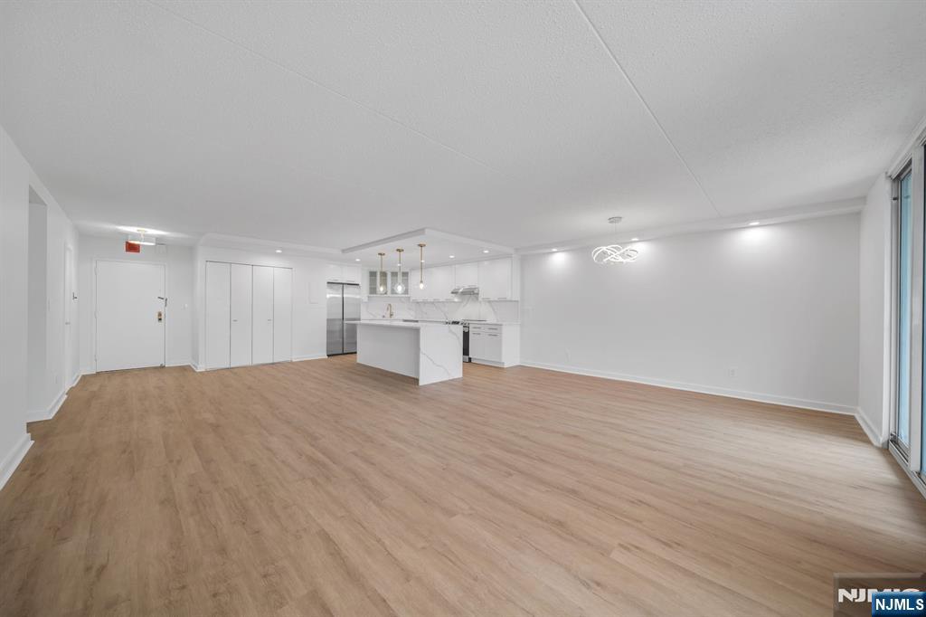 1055 River Road, Unit 809 Edgewater, NJ 07020 - Photo 11 of 38