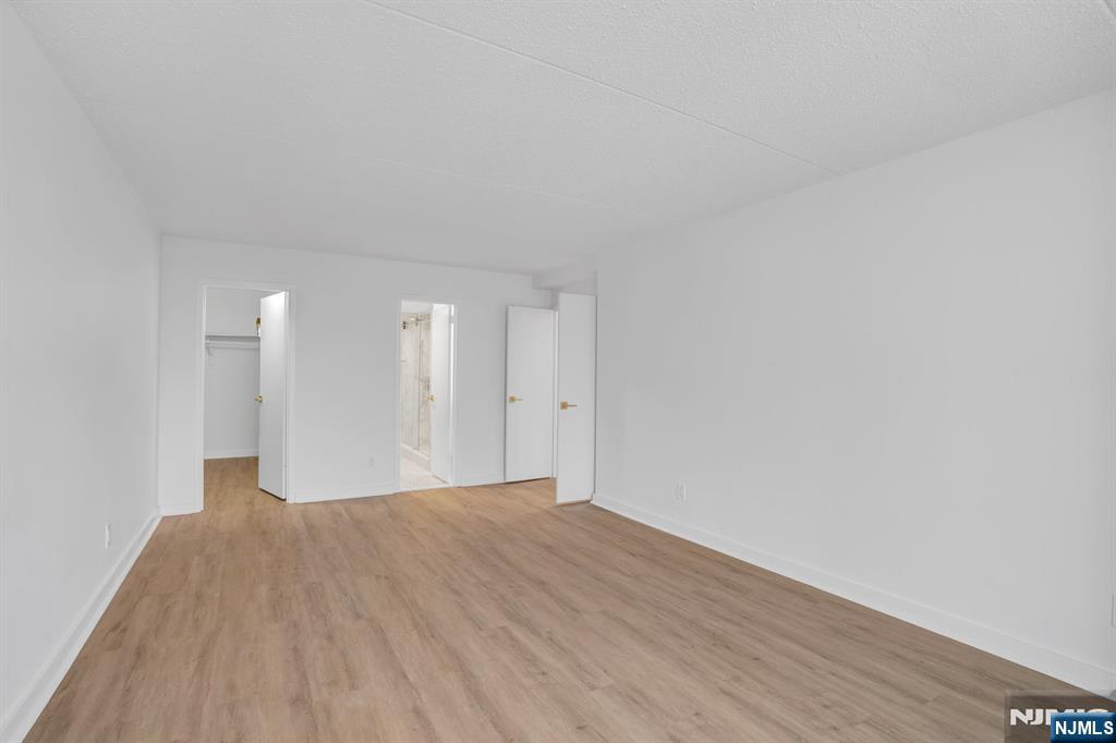 1055 River Road, Unit 809 Edgewater, NJ 07020 - Photo 18 of 38