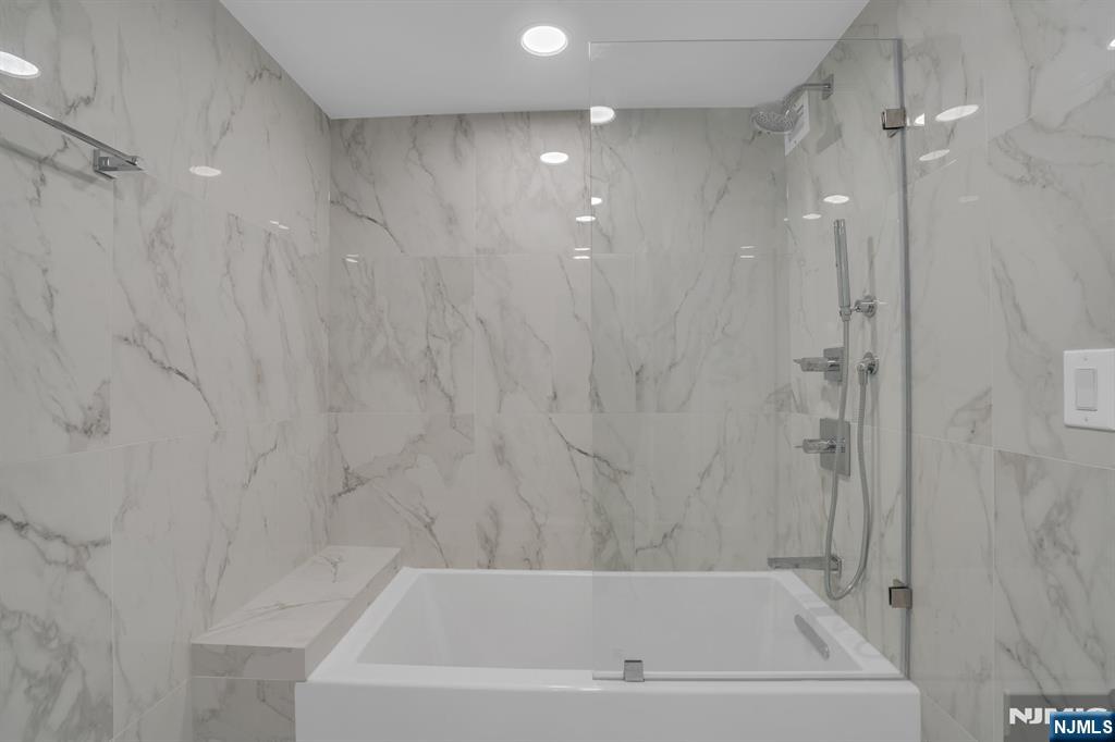 1055 River Road, Unit 809 Edgewater, NJ 07020 - Photo 22 of 38