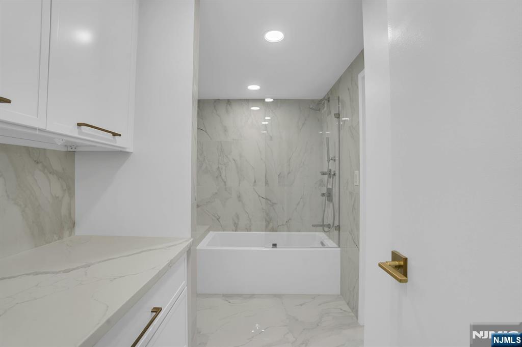 1055 River Road, Unit 809 Edgewater, NJ 07020 - Photo 23 of 38