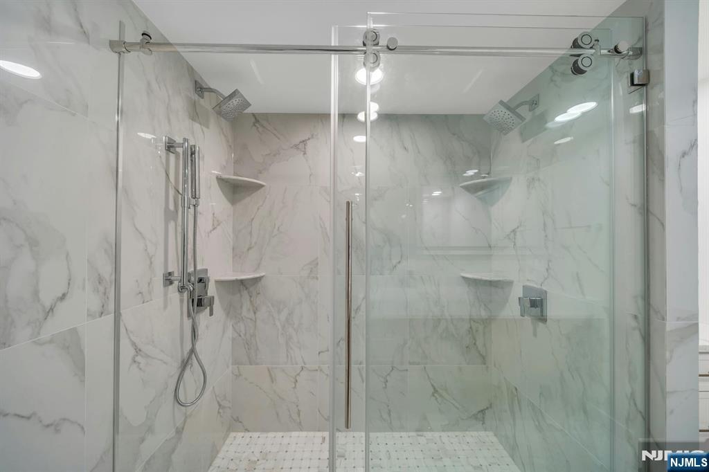 1055 River Road, Unit 809 Edgewater, NJ 07020 - Photo 28 of 38
