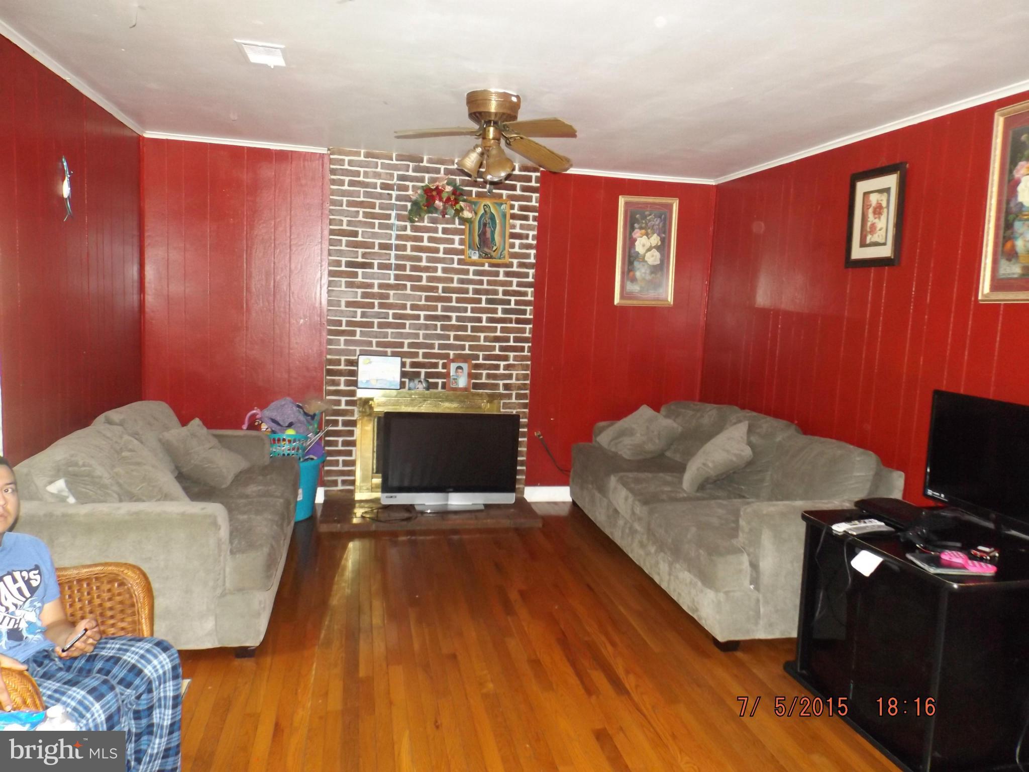 3759 Stonesboro Road Fort Washington, MD 20744 - Photo 2 of 11 Family Room