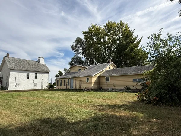 $106,000 | 104-106 Gaston Street, Sterling, IL 61081