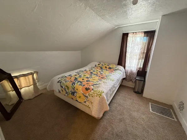 $106,000 | 104-106 Gaston Street, Sterling, IL 61081