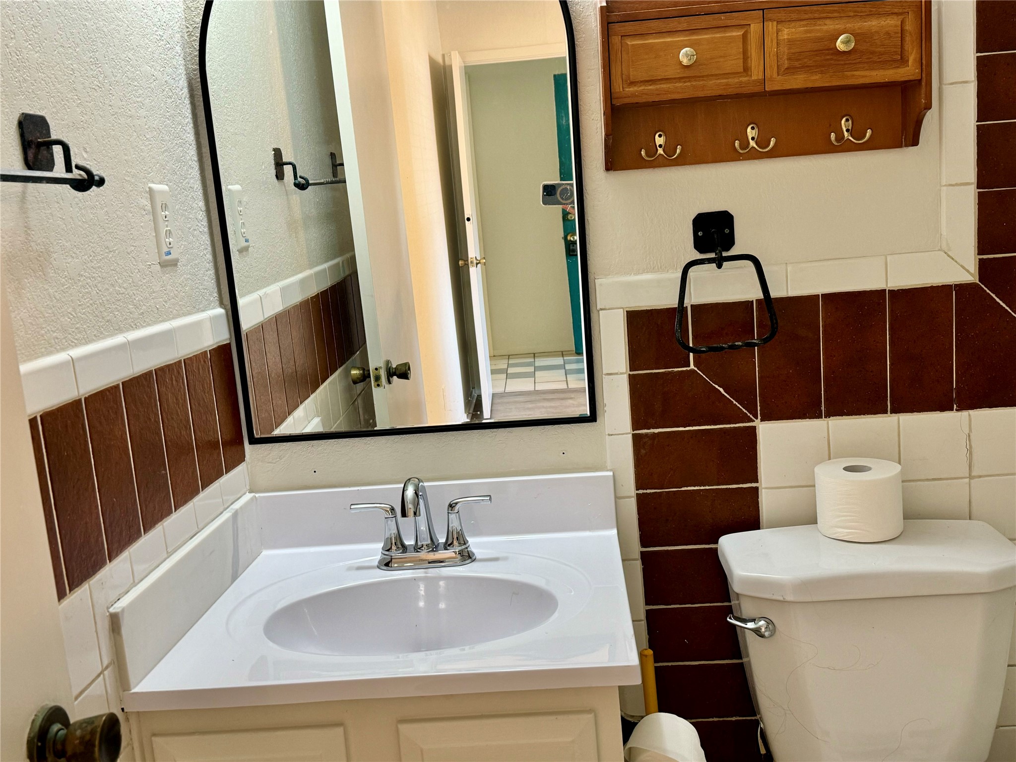 667 Mairo Street Austin, TX 78748 - Photo 12 of 25 Primary bath