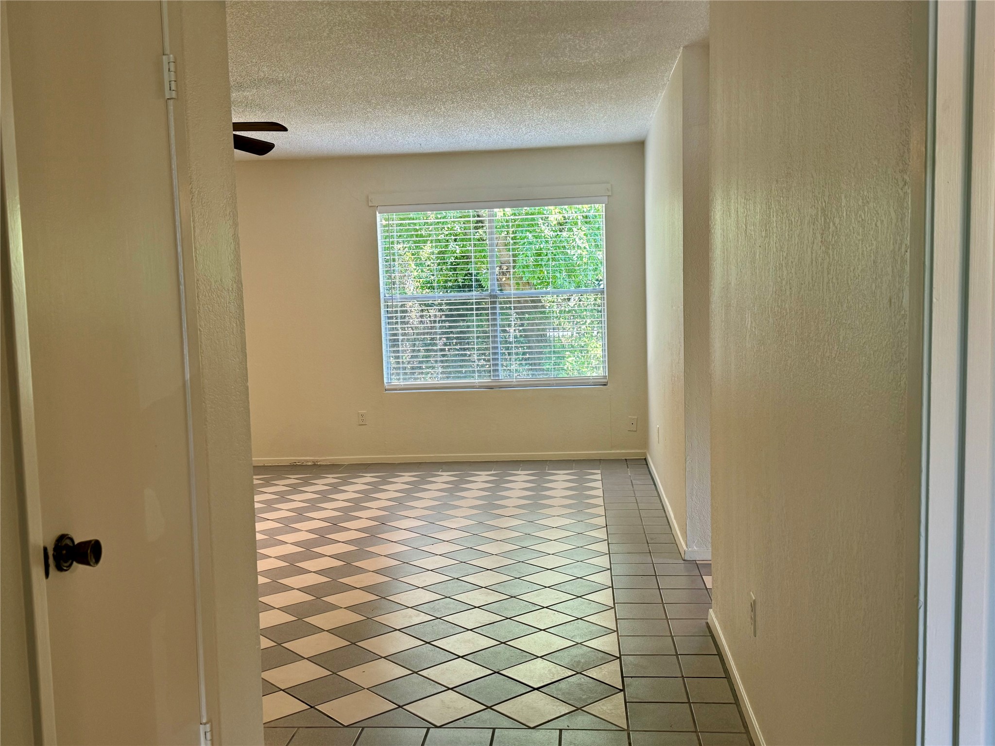 667 Mairo Street Austin, TX 78748 - Photo 2 of 25 Entry hall