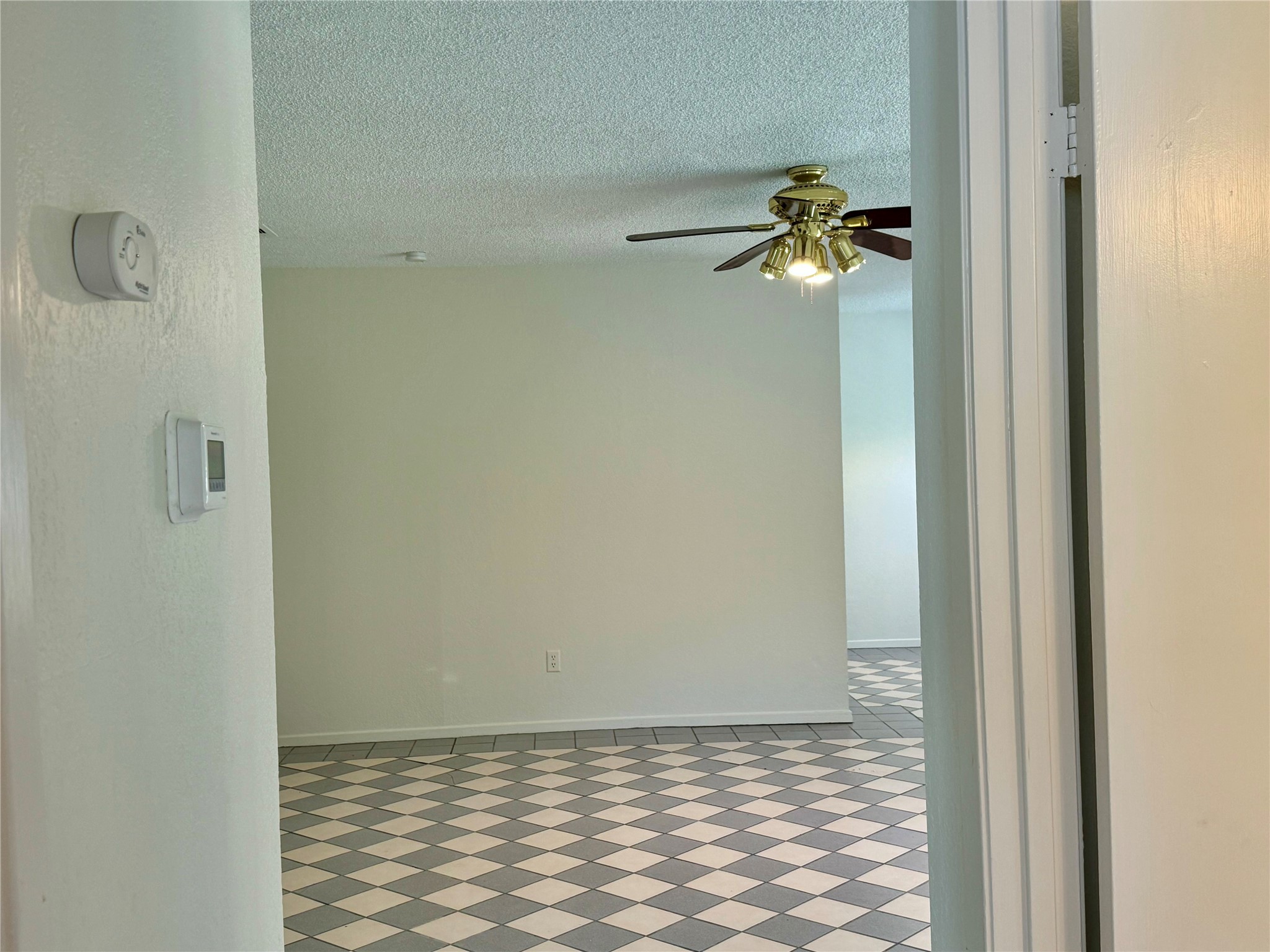 667 Mairo Street Austin, TX 78748 - Photo 8 of 25