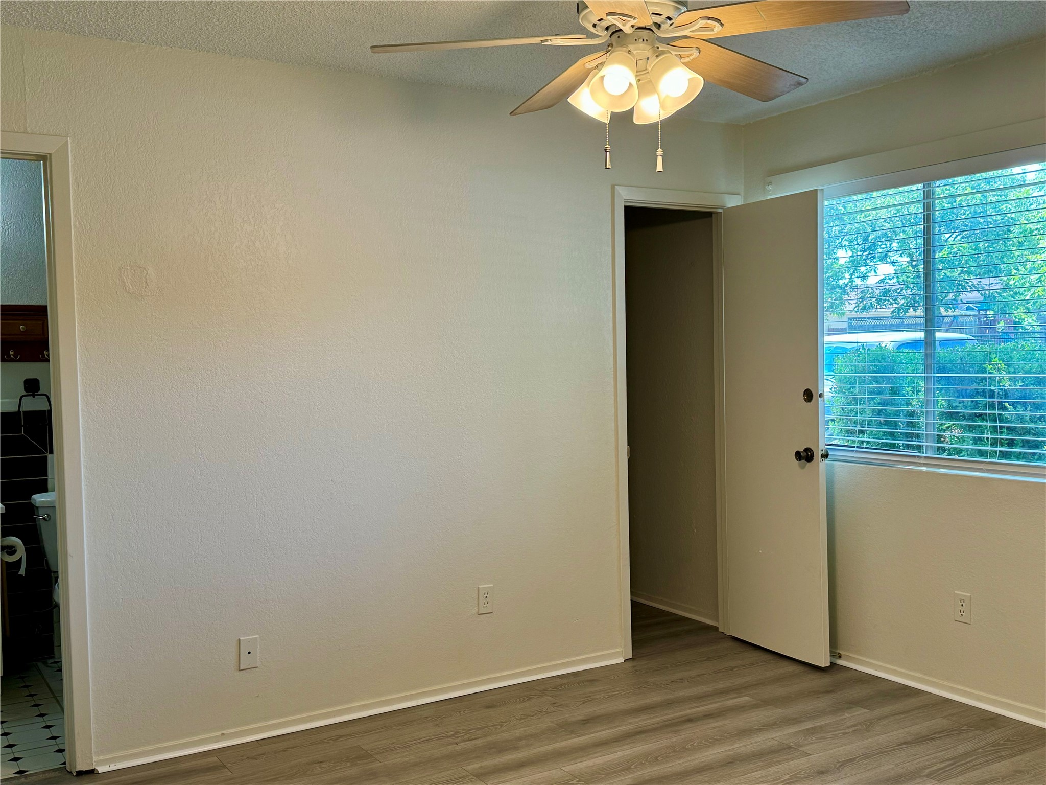 667 Mairo Street Austin, TX 78748 - Photo 10 of 25 Primary bedroom