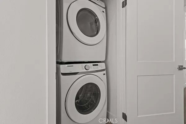 $994,990 | 7256 Aura Circle, Huntington Beach, CA 92647