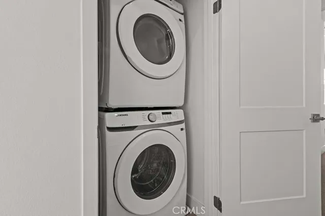 $994,990 | 7256 Aura Circle, Huntington Beach, CA 92647