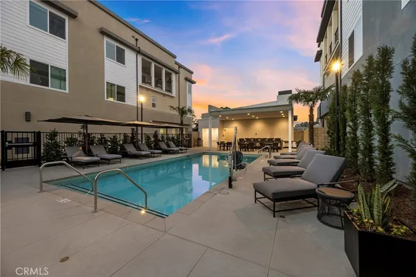 $994,990 | 7256 Aura Circle, Huntington Beach, CA 92647